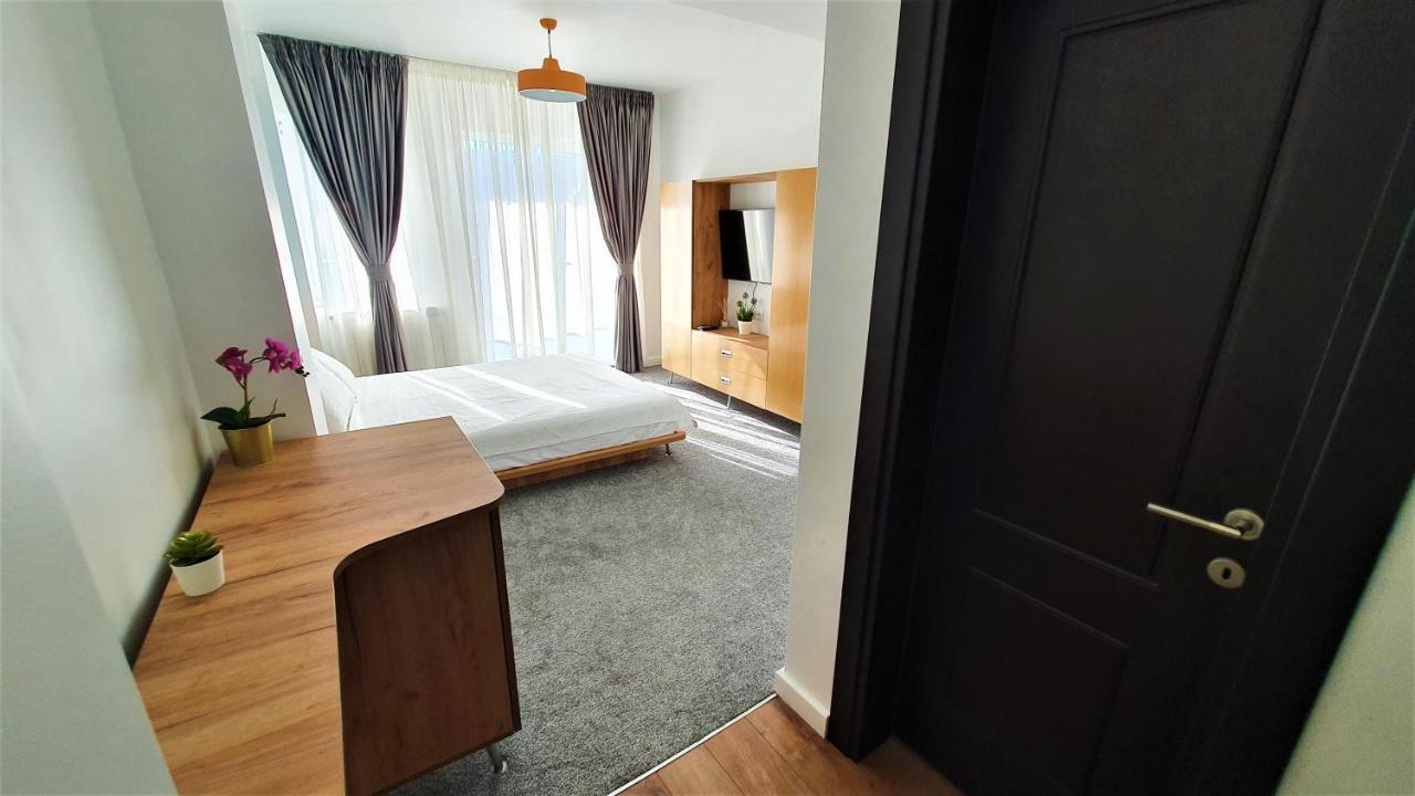 Pensiunea Caluda Hotel Navodari Ngoại thất bức ảnh